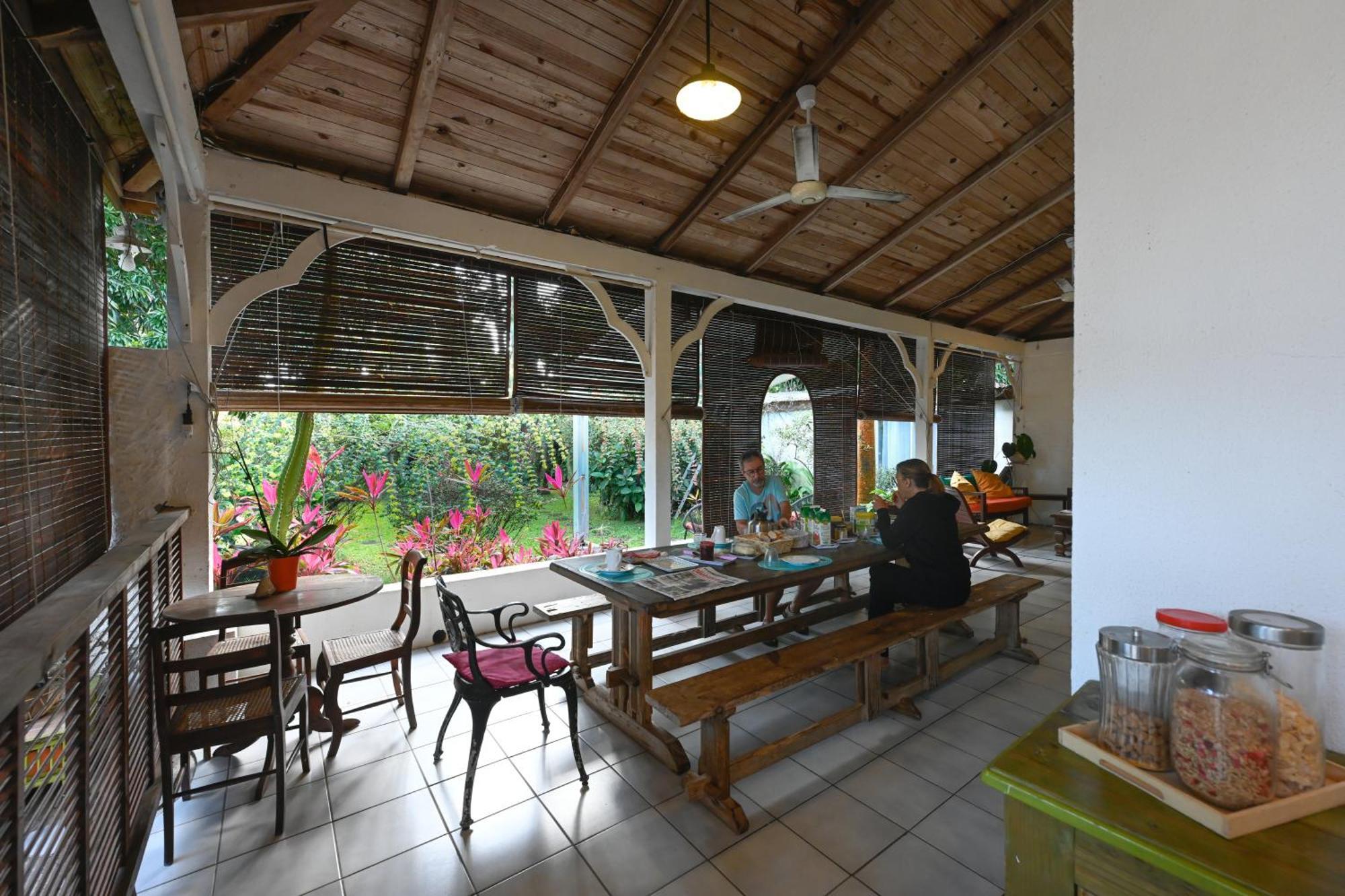 Bras-PanonLe Medinilla住宿加早餐旅馆 外观 照片